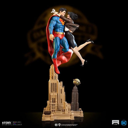 Superman and Lois Lane Statue - DC Comics - 1/6 Diorama - Iron Studios