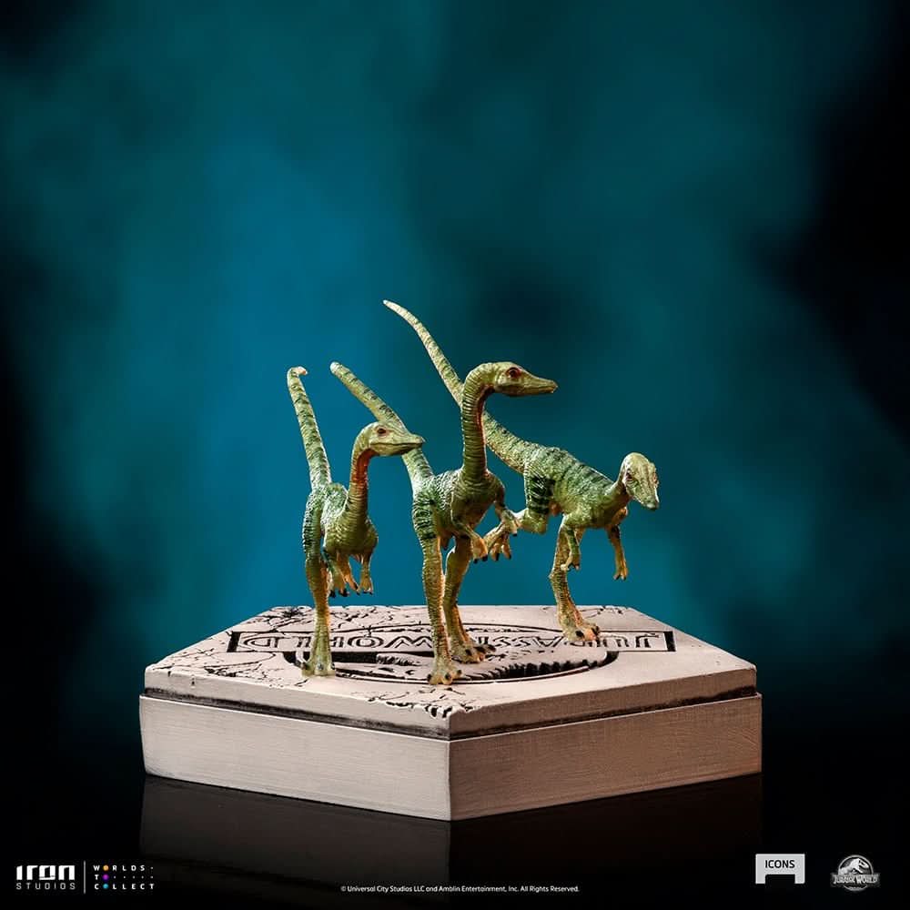 Compsognathus Statue - Jurassic World - Icons