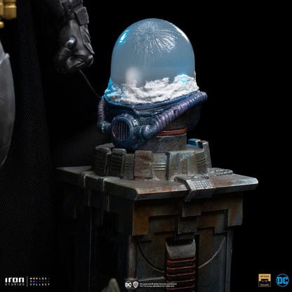 Statue Batman Unleashed - DC Comics - Art Scale 1/10