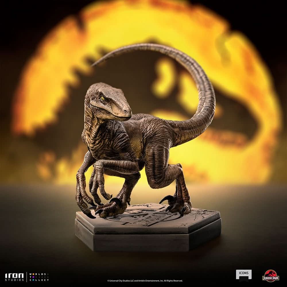 Velociraptor Statue C - Jurassic Park - Icons - Iron Studios