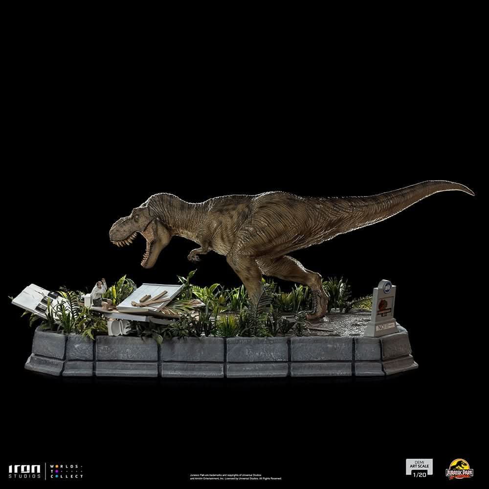 Statue T-Rex Attack Donald Gennaro - Jurassic Park - 1/20 Scale - Iron Studios