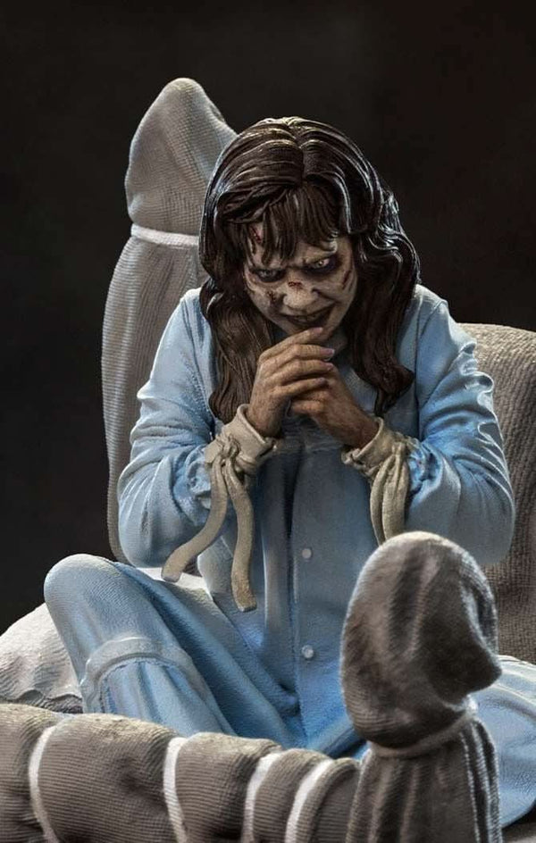 Possessed Regan McNeil Statue - The Exorcist - Art Scale 1/10