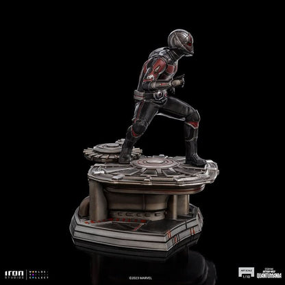 Ant-Man Statue - Ant-Man and The Wasp: Quantumania - Art Scale 1/10 - Iron Studios