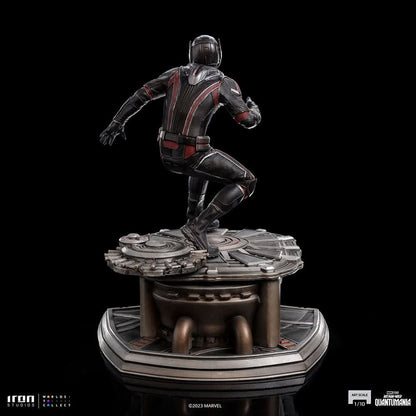 Ant-Man Statue - Ant-Man and The Wasp: Quantumania - Art Scale 1/10 - Iron Studios