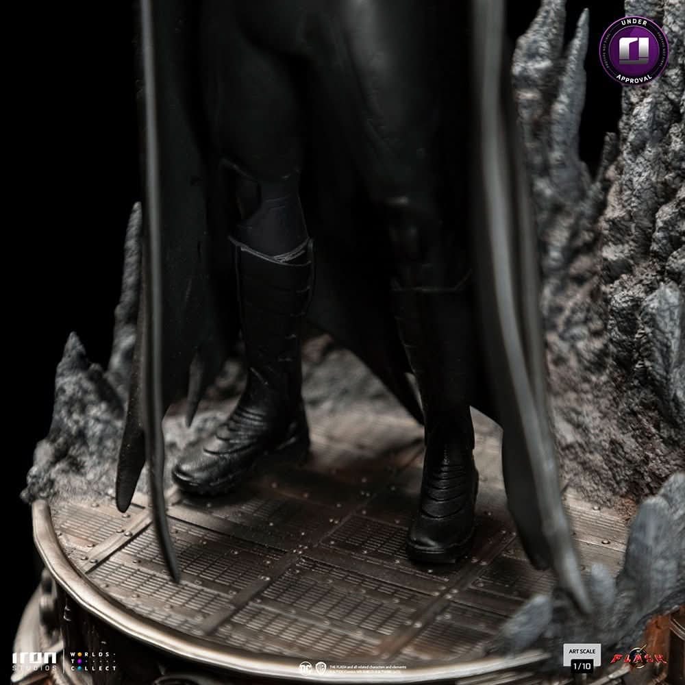Batman Statue - The Flash Movie - Art Scale 1/10 - Iron Studios