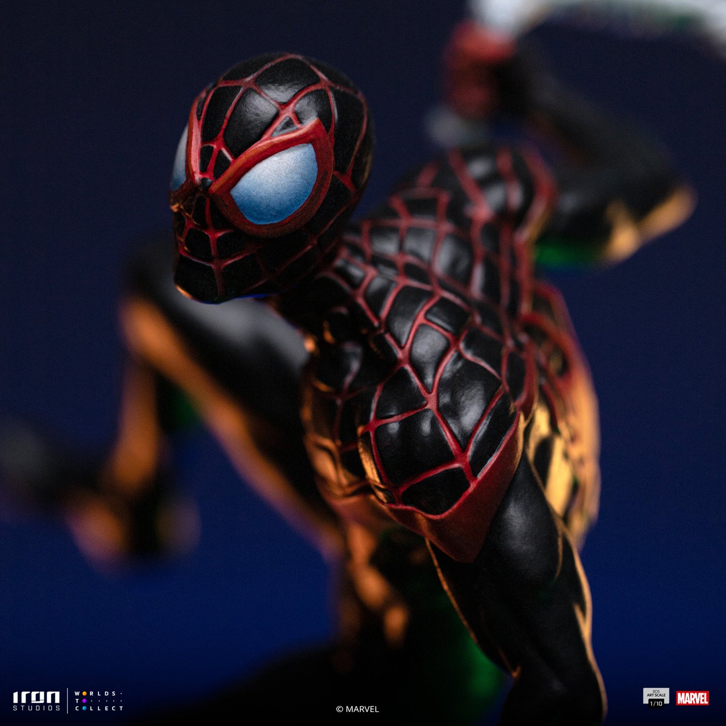 Miles Morales Statue - Spider-Man vs Villains Diorama - BDS Art Scale 1/10 - Iron Studios