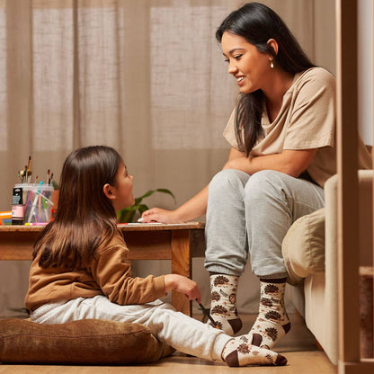 Durable and fun boys' cotton socks with hedgehog pattern