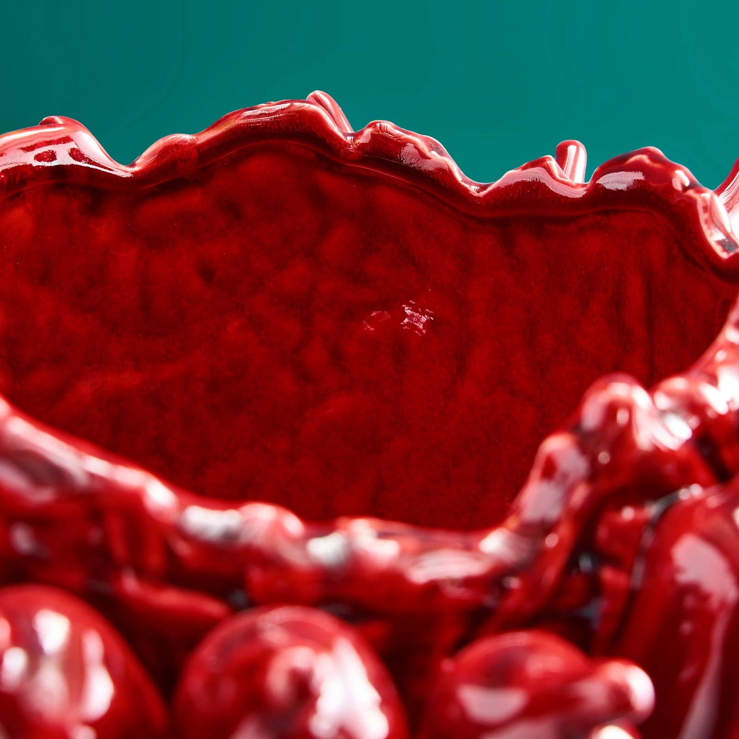 Chili vase, burgundy