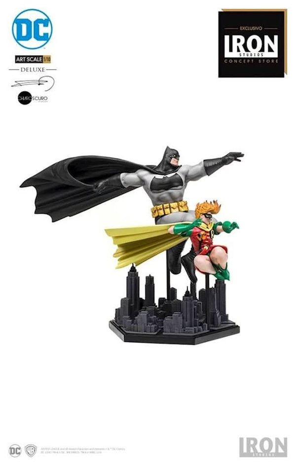 Batman & Robin Deluxe Statue By Frank Miller - The Dark Knight Returns - Art Scale 1/10 - Iron Studios