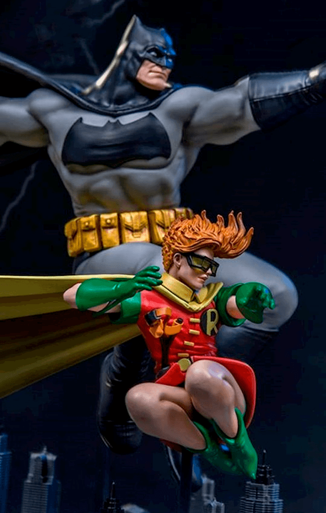 Batman & Robin Deluxe Statue By Frank Miller - The Dark Knight Returns - Art Scale 1/10 - Iron Studios