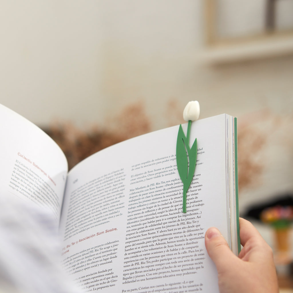 Tulip bookmark