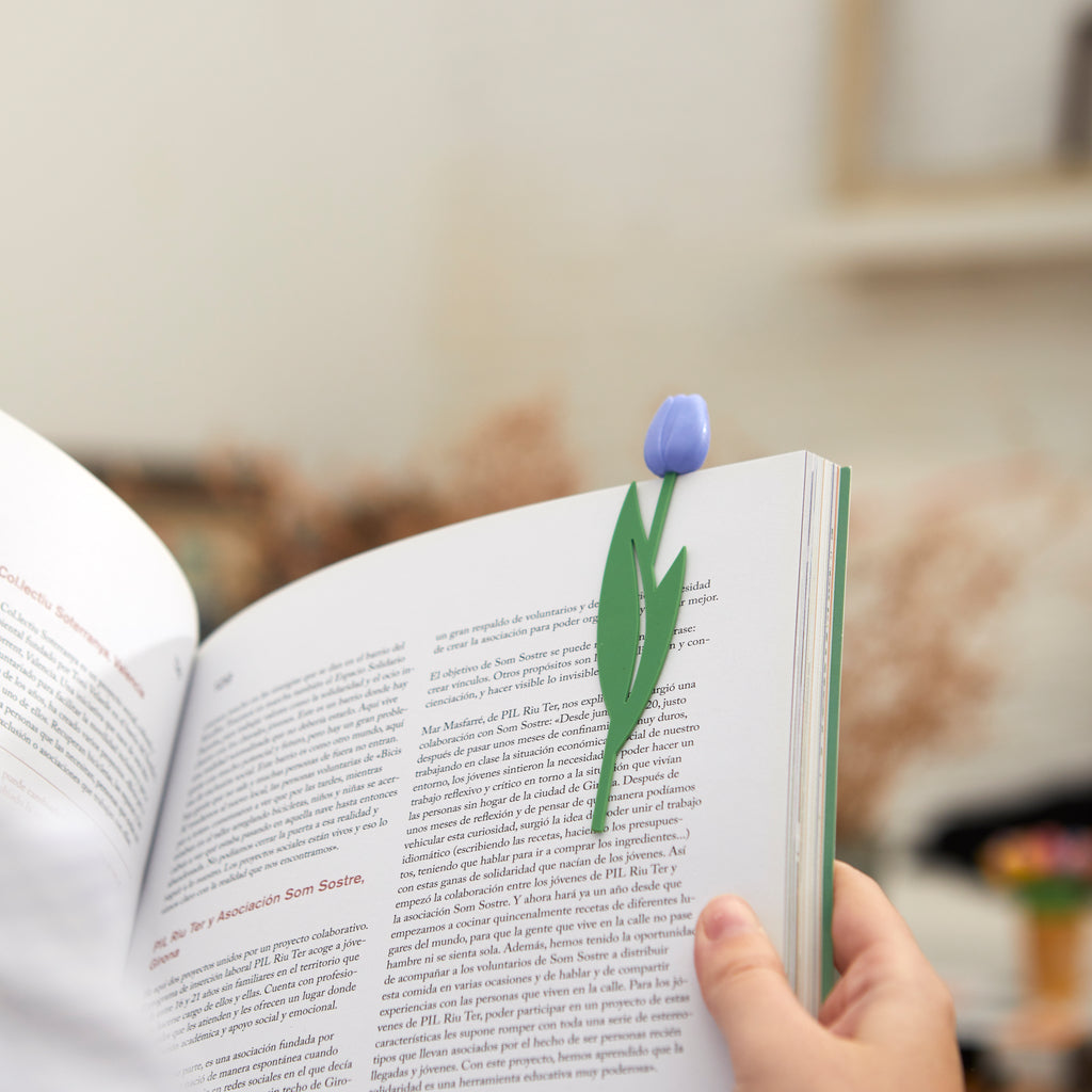 Tulip bookmark