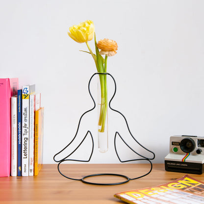 Vase Yoga Silhouette