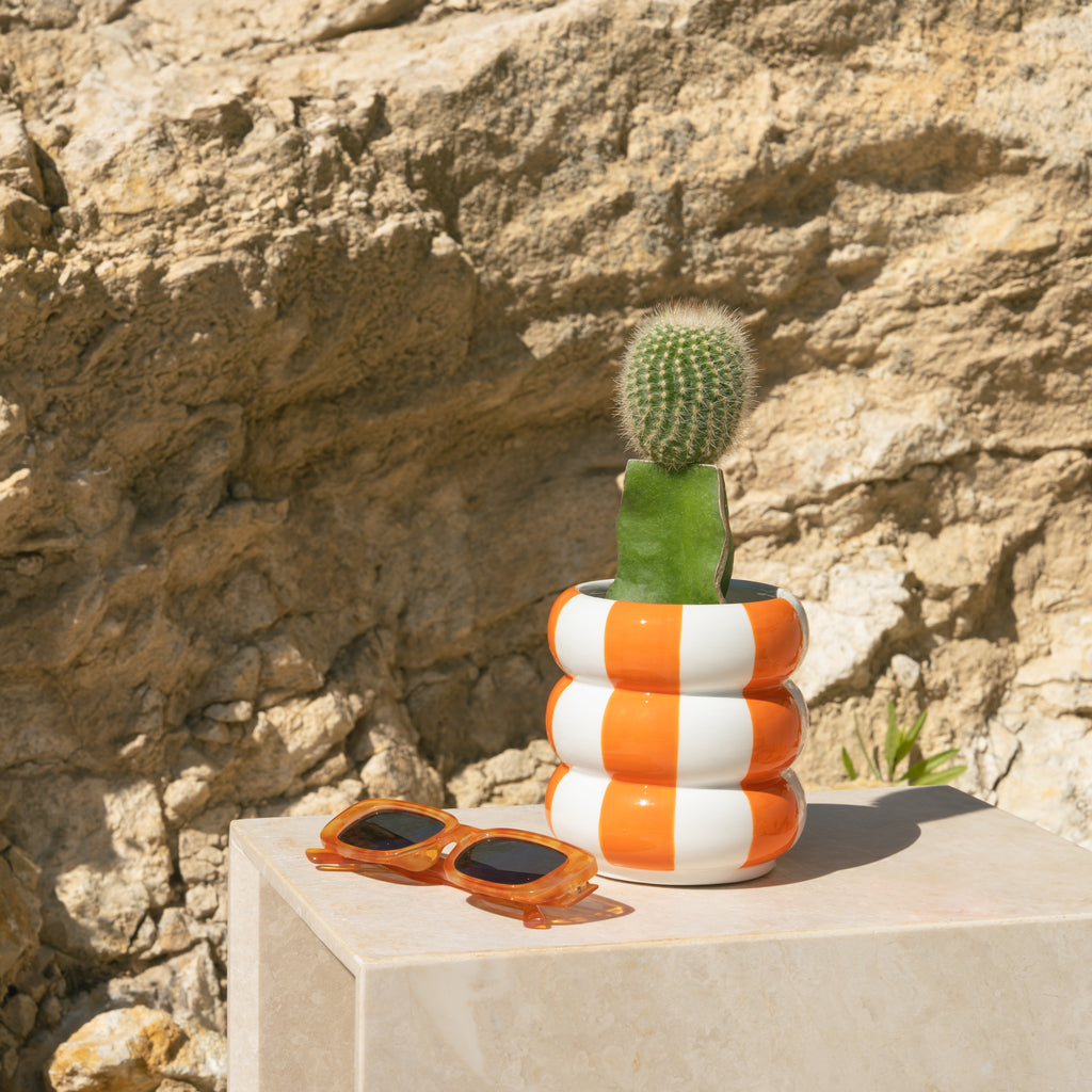 Floats Plant Pot