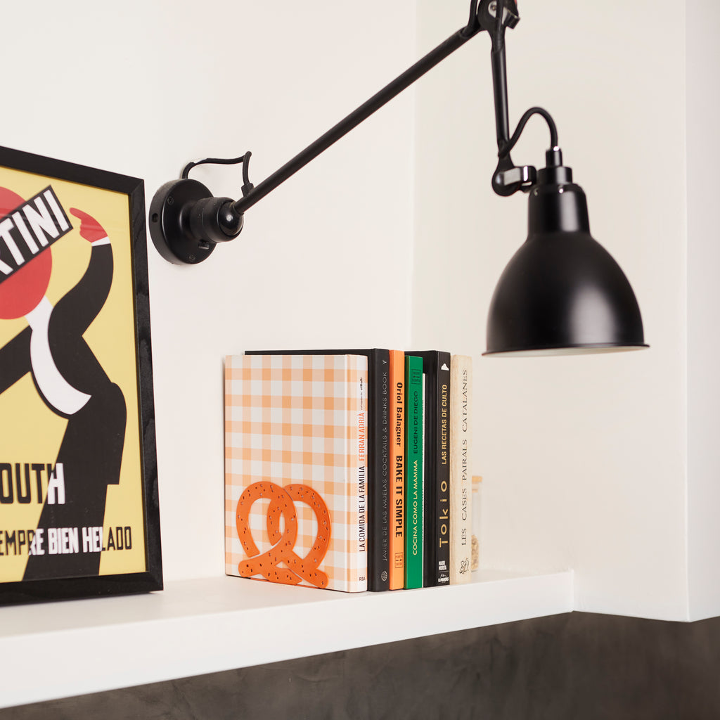 Serre-livres bretzel