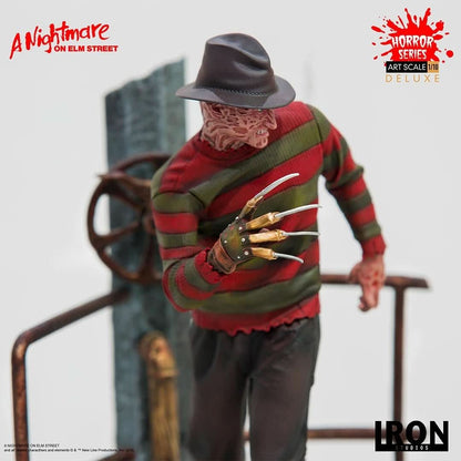 Freddy Krueger Deluxe Statue - A Nightmare on Elm Street - Art Scale 1/10 - Iron Studios