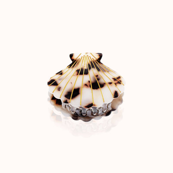 White Leo Seashell Hair Clip