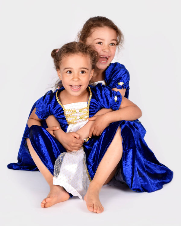 Princess dress in blue velvet size 122-128 cm for children aged 6 to 8