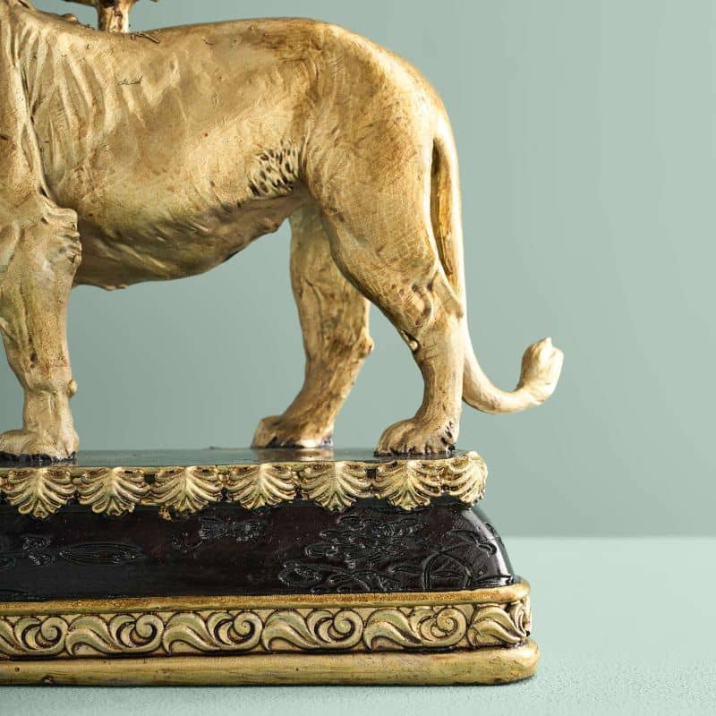 Lion Chandelier, Poly/Metal, 20 x 15 x 37 cm
