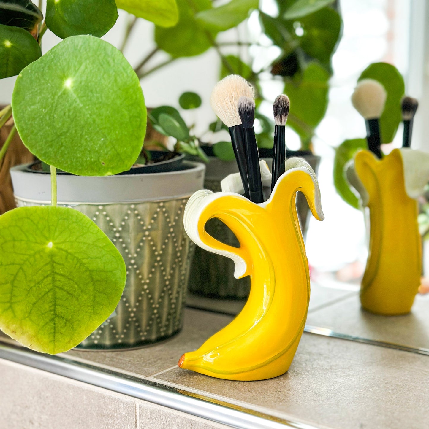 Small Banana Romance Vase