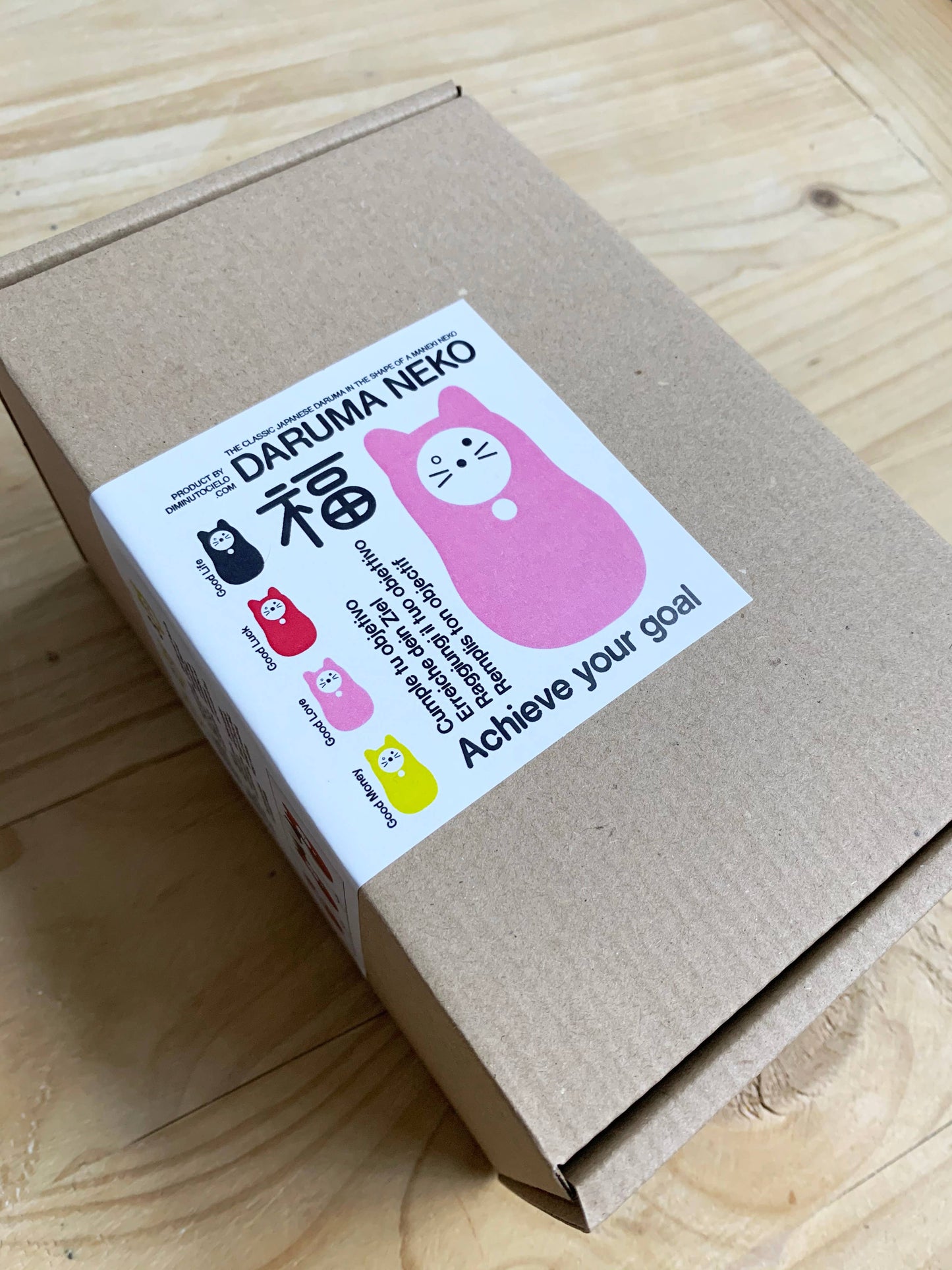 Daruma Rose Cat "Love"