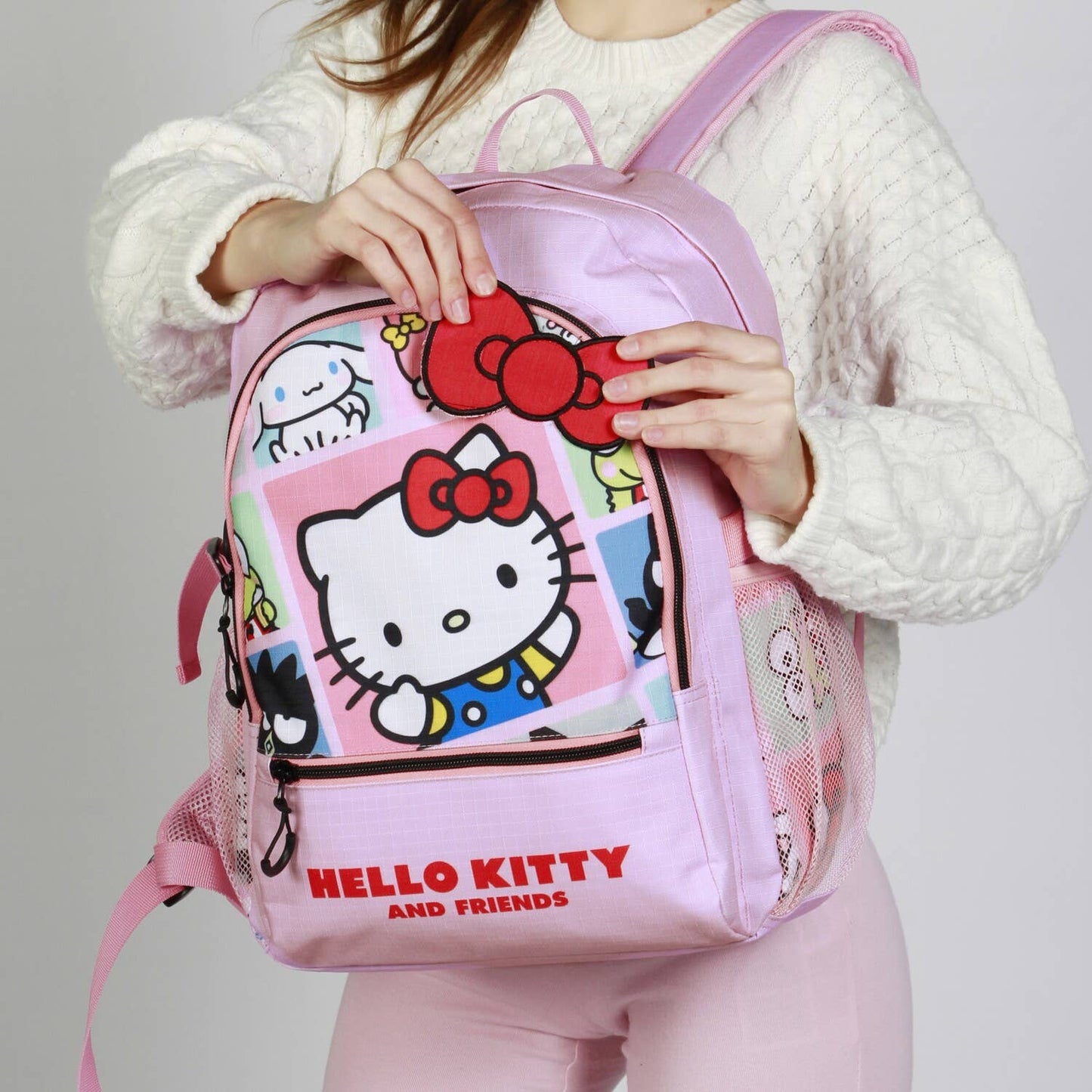 sac a dos sanrio hello kitty panels karactermania
