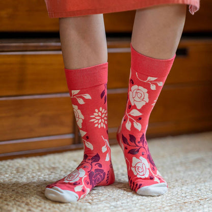 Unisex Mid-Calf Classic Cotton Socks - RED ROSES
