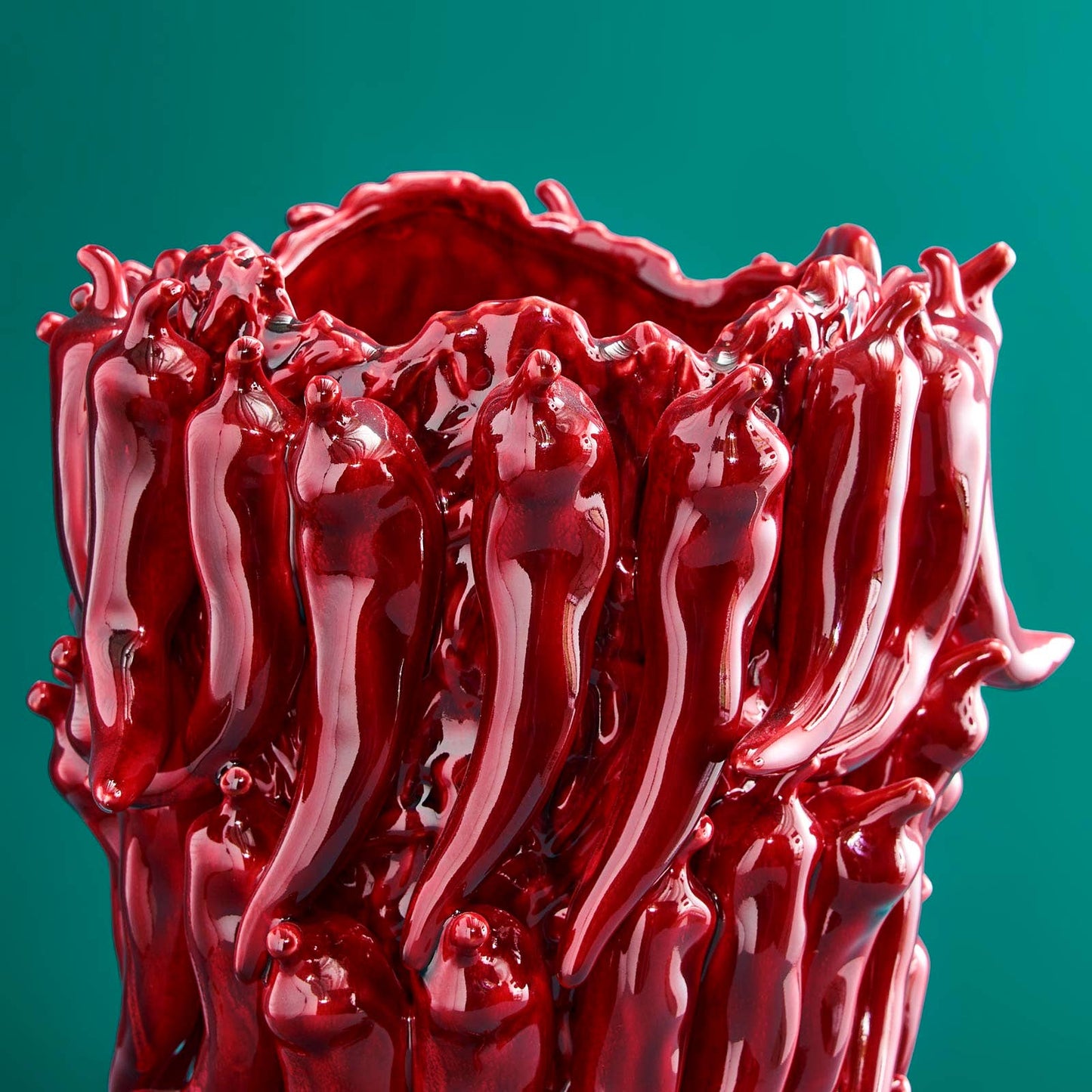 Chili vase, burgundy