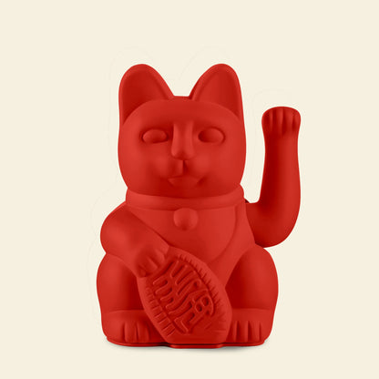 Glückliche rote Katze