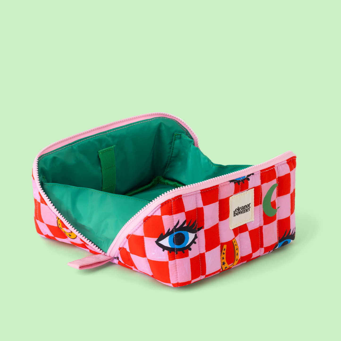 Check icons Flat layout Toiletry bag