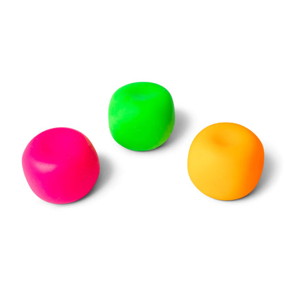 SCRUNCHEMS STRETCHY SAND BALL