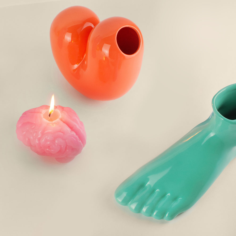 Vaso con piedini