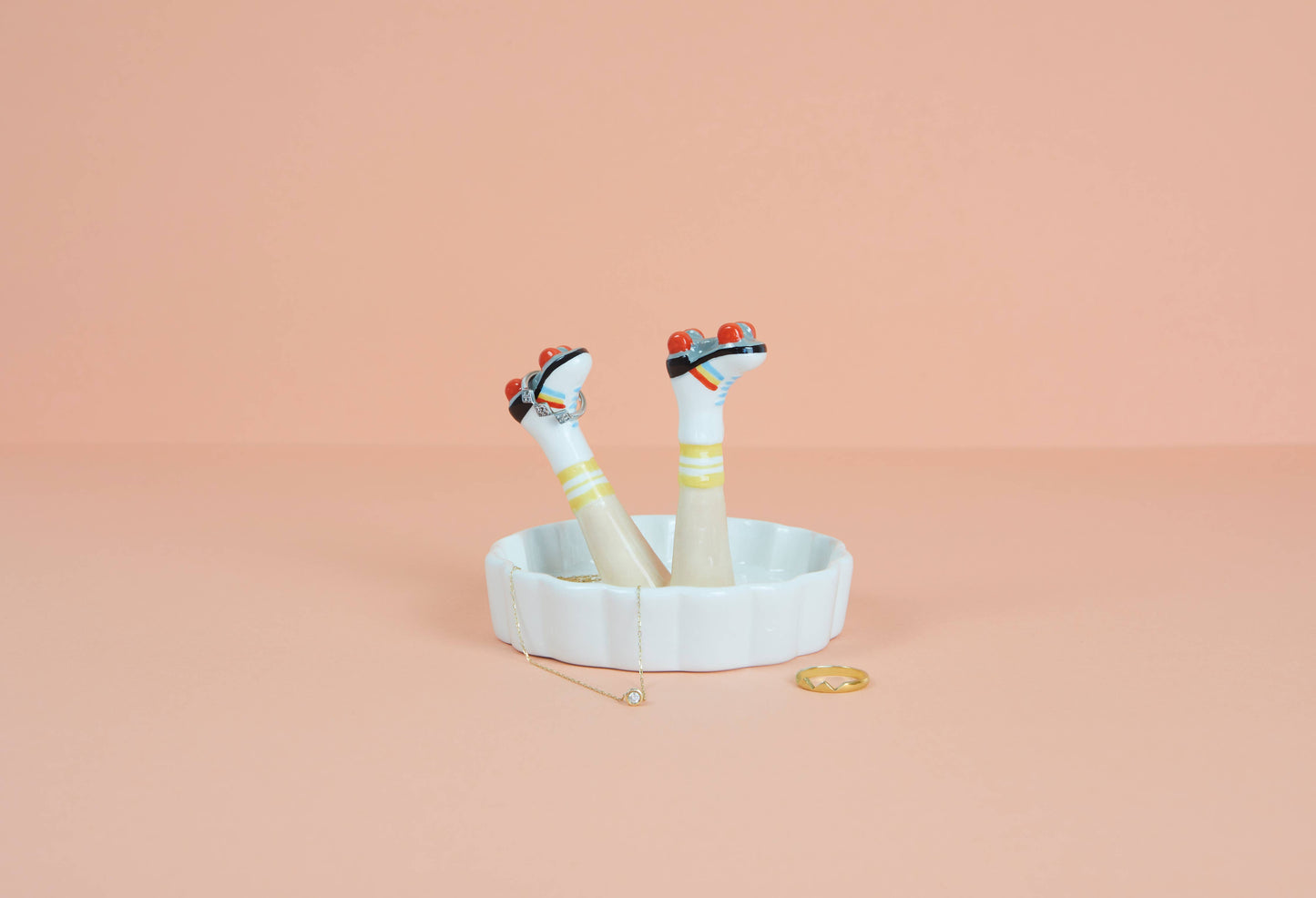 Happy Legs Retro Ring Holder