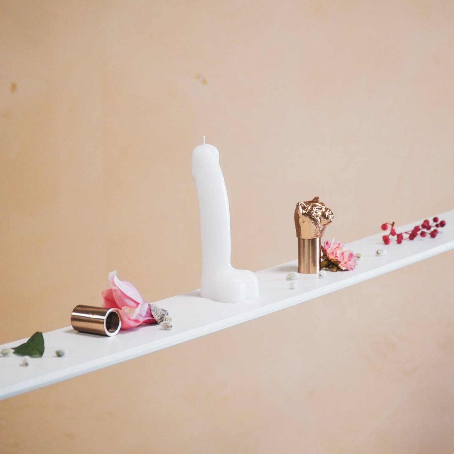 Candle - Wick - Wax - White - 160 grams - 7x5.5x17 cm