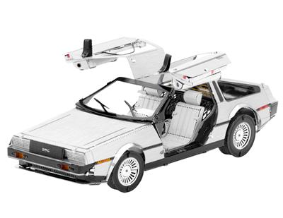 MetalEarth Véhicules: DELOREAN 9x5x2.8cm, maquette 3D en métal avec 2 feuilles, sur carte 12x17cm, 14+