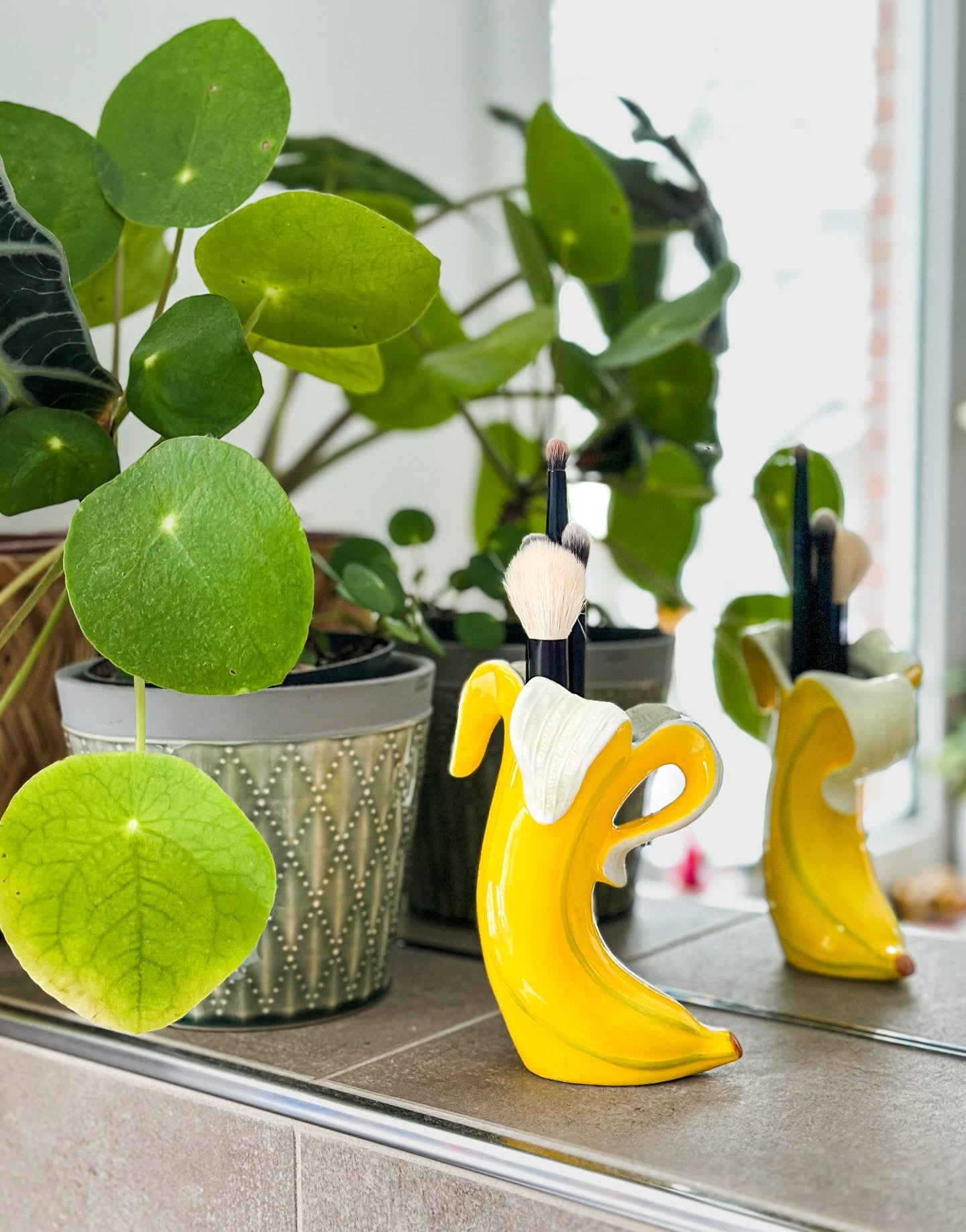 Small Banana Romance Vase