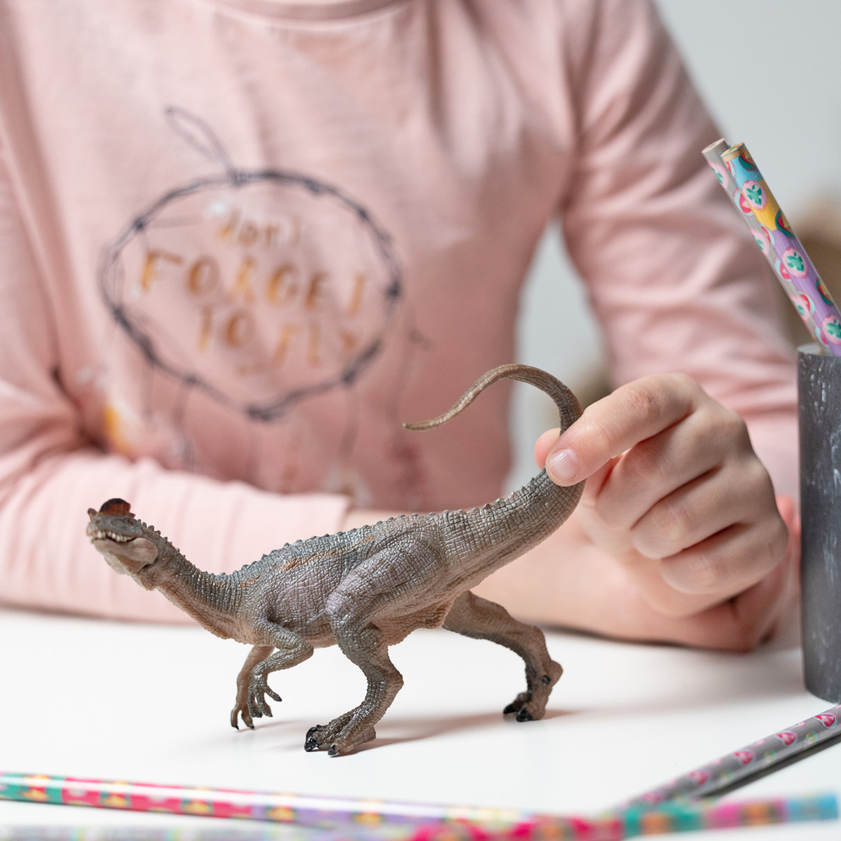 Dilophosaurus Figure