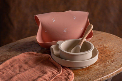 Shayan Cherry Silicone Bib - Peach