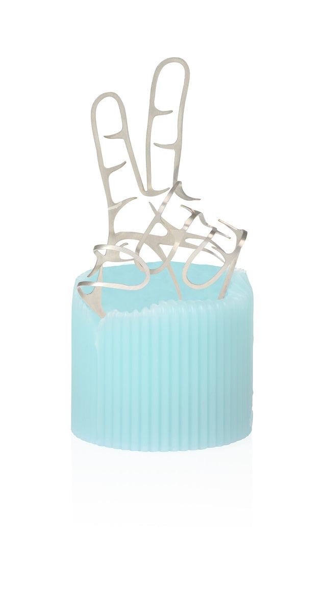 bougie surprise peace bitten