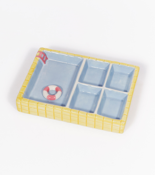 Poolside jewelry stand