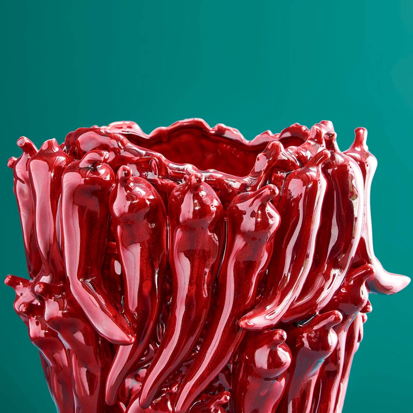 Chili vase, burgundy