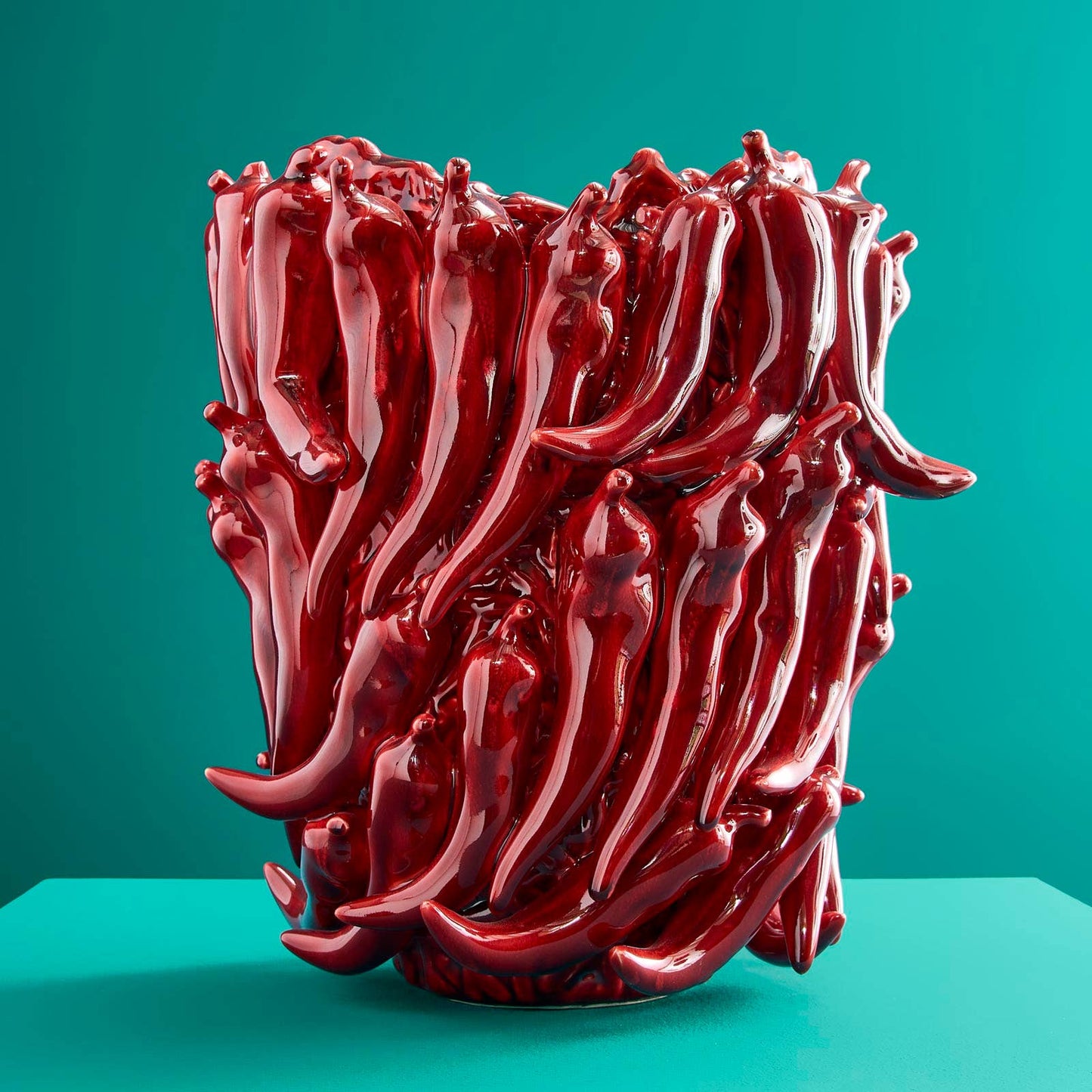 Chili vase, burgundy