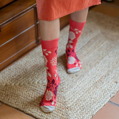Unisex Mid-Calf Classic Cotton Socks - RED ROSES