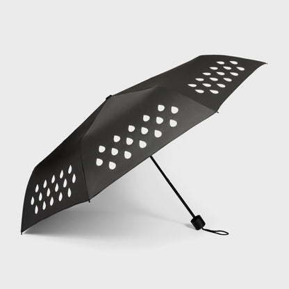 Colour-changing umbrella