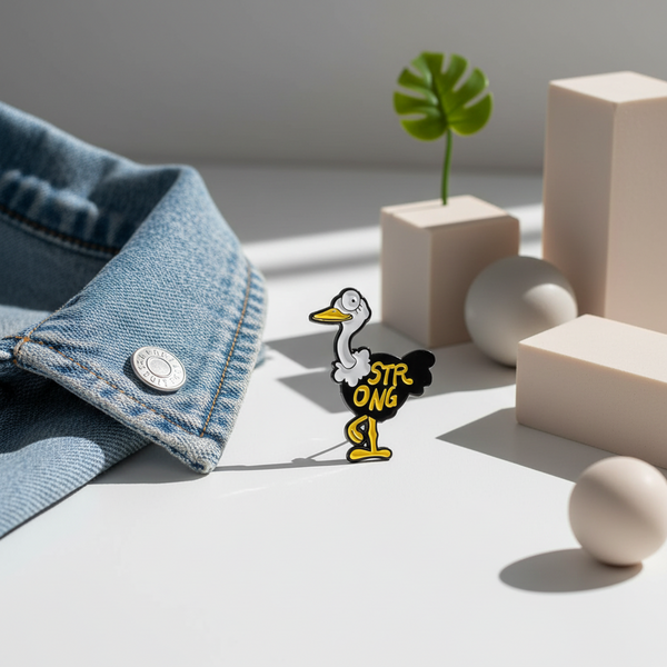 Pin’s Autruche "Strong" - photo produit