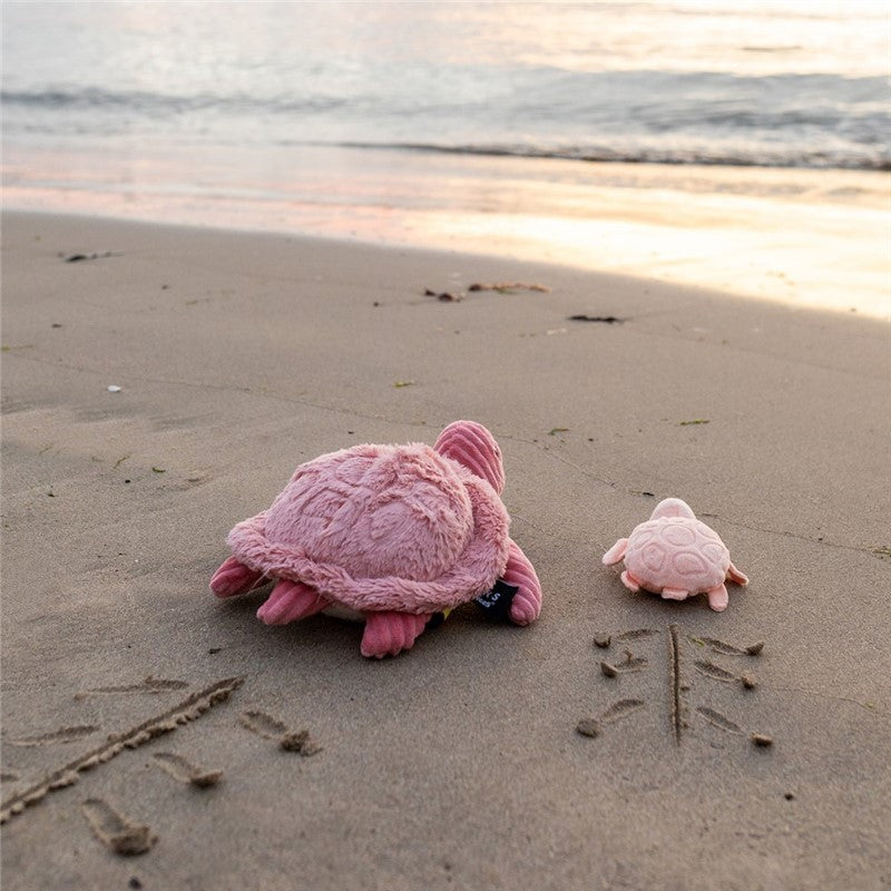 Peluche tortue Sauvenou maman et son bébé rose – Les Ptipotos – vue 8