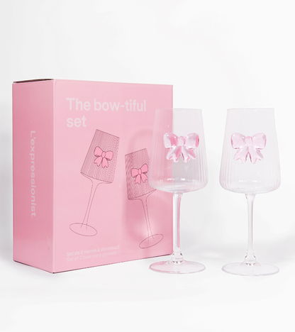 Set of 2 knot wine glasses