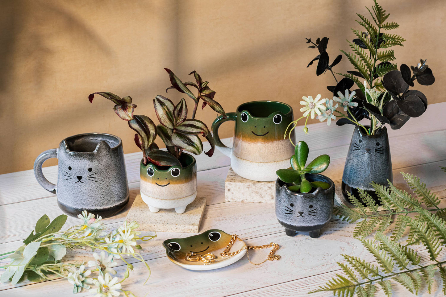 Vase Mojave Chat