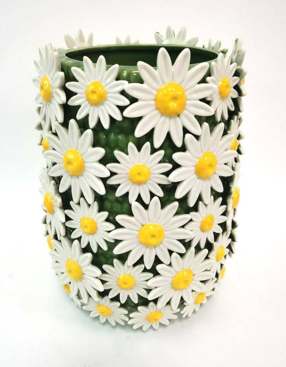 Large ceramic vase with daisies