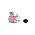 Spille con gatti amorevoli